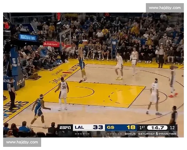 虎扑热议勇士湖人巅峰对决球星对轰战术博弈引爆话题全场细节复盘